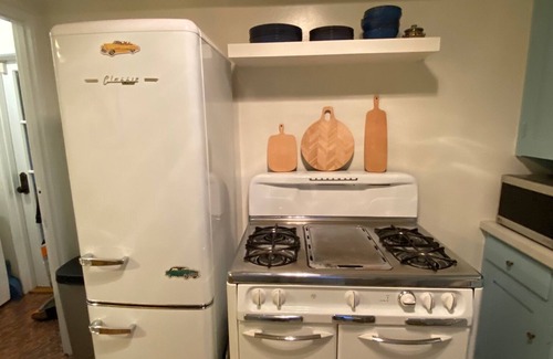 Eagle Rock House | Eagle Rock Jewelbox - Private Home -2 bed/1 ba & office. Very Private and quiet!