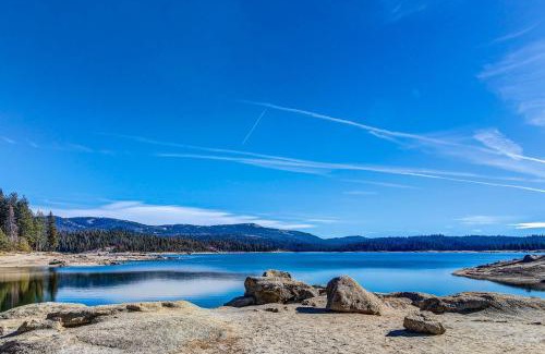 Lakeshore Apartment | Eagle's Landing Condo 78