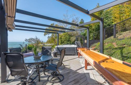 Gualala House | Eagle's Landing - Main House & Studio