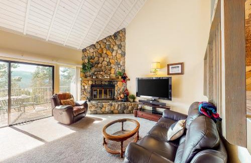 Lakeshore Apartment | Eagle's Nest #87