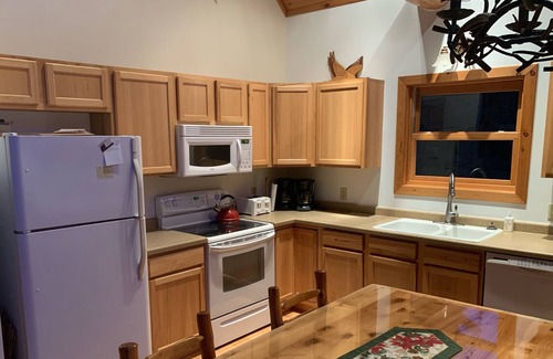 Land O Lakes House | Eagle's Nest Cabin at Pinestone Crossing