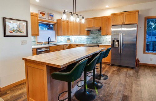 Waldport House | Eagle's Overlook - Ocean View
