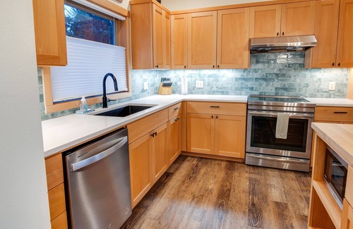Waldport House | Eagle's Overlook - Ocean View