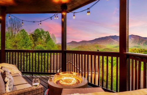 Chalet Village House | Eagle View Chalet 3BR 3BA - Gatlinburg Retreat - Scenic Mountain Views, Hot Tub, Game Room, Firepit, Foliage - Sleep 8