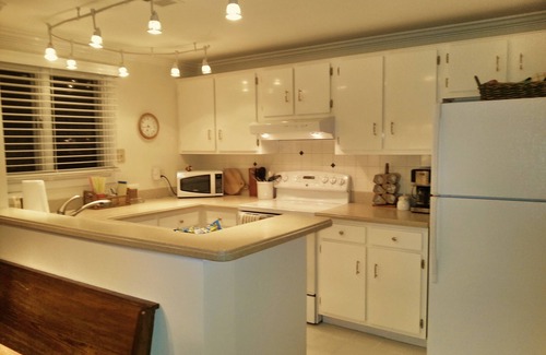 Wintergreen Condo | Eagles Court Slopeside Condo, Wifi, Walk to everything!