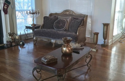 McDonough House | Eagles Landing Prominent Figures & Celebrities Community Luxury Homes