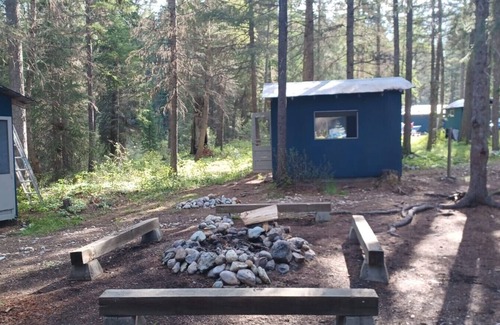 Olney RV Rental | Eagles Nest Cabin 1 /1 King