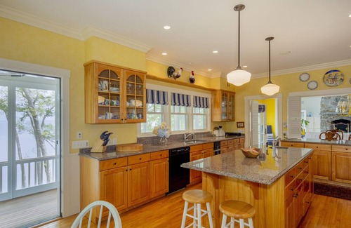 Rockport House | Eagle’s Nest; Maine Stunning Waterfront Home