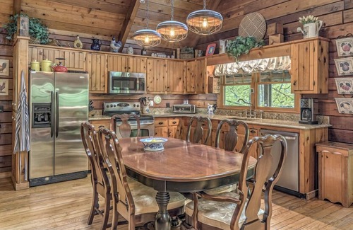 Morganton Cabin | Eagles Nest- Pet Friendly | Screened Porch | Hot Tub | My Mountain