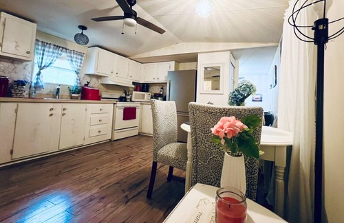 Lake Toxaway Cottage | EaglesNest Mountain Getaway With beautiful waterfalls, hiking, fishing nearby