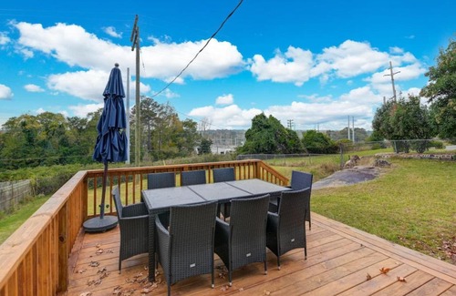 Earlewood House | Earlewood Ranch - 4BR, 3BA