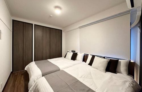 Hiroshima City Centre Apartment | Earls Court - Apt for 14 Ppl Great Location In a Quiet Area
