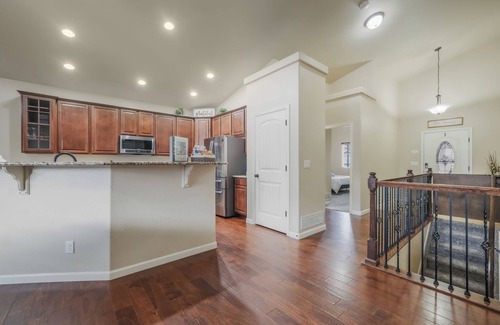 Colorado Springs House | Early Check in/Pet Friendly/Near Military Base/Hot Tub