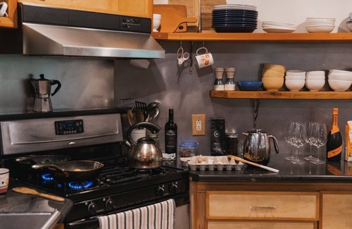 Savary Island Cabin | Earth Suite 2 - self contained 4 person cabin with luxury facilities
