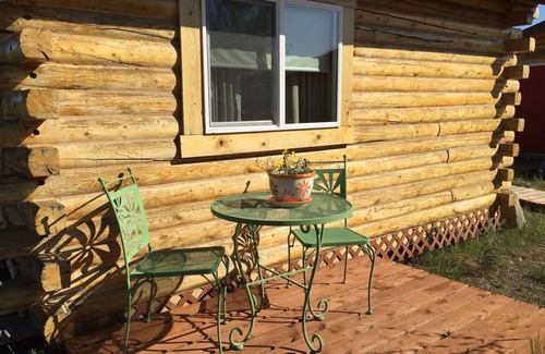 Healy Cabin | Earthsong Lodge -Two Room Cabin