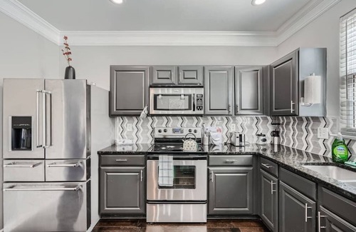 Tucker House | East Atlanta Haven Su