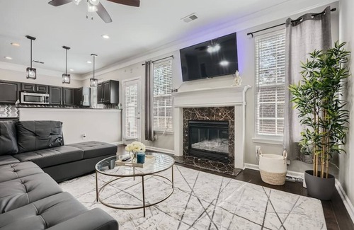 Tucker House | East Atlanta Haven Su