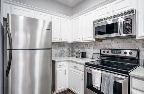 Tucker House | East Atlanta Master's Suite
