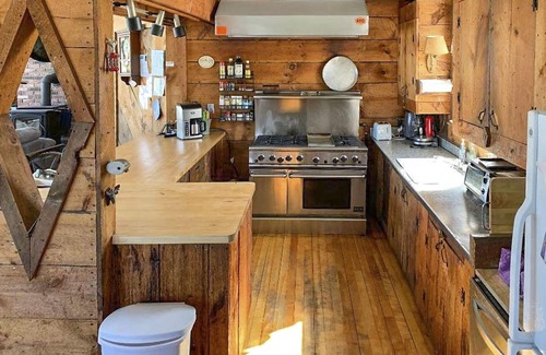 East Burke House | East Burke Home on Kingdom Trails: Near Ski Resort