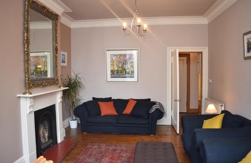 Bonnington Apartment | East Claremont - beautiful 2BR apartment in Central Edinburgh