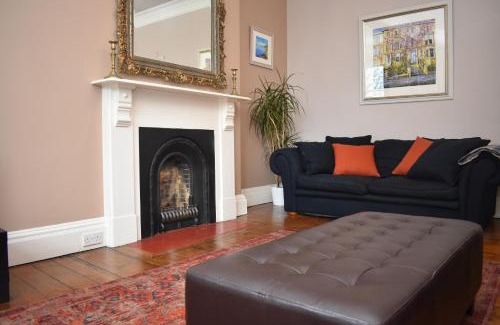 Bonnington Apartment | East Claremont - beautiful 2BR apartment in Central Edinburgh