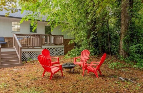 Marietta House | East Cobb Escape - minutes from everything! Live work play retreat