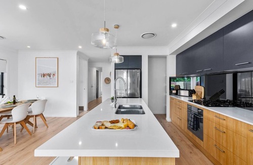 East Corrimal House | East Corrimal Escape Beautiful Beachside Living