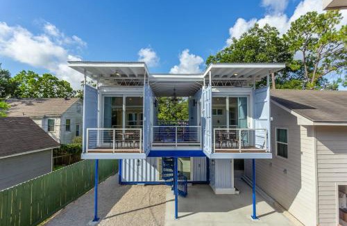 Greater East End Apartment | East Downtown Micro-luxe Container Living Pod #10