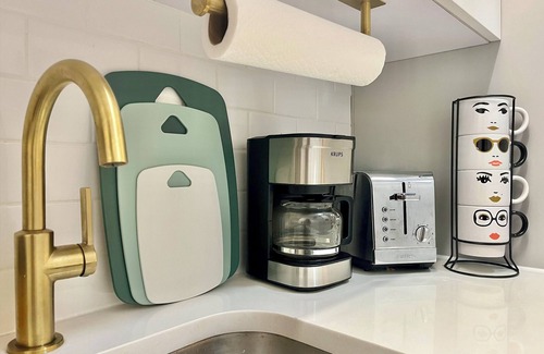 East Village Apartment | East Emerald Studio - Sleeps 3