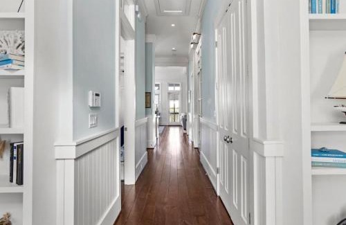 Galveston House | East end Pet friendly home Nearby to Beach