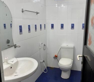 Puliyanthivu Hotel | East Gate 8-9 Batticaloa