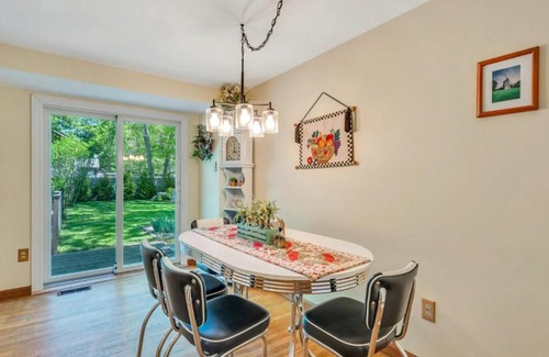 Springs House | East Hampton Hideaway