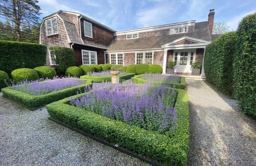Village of East Hampton House | East Hampton Village 6BR with Pool and Poolhouse