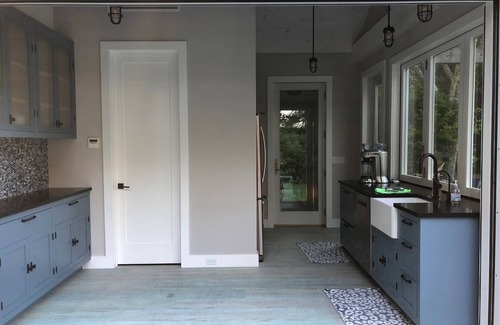 East Hampton North House | East Hampton Village - Luxury Estate - Easy Walk To Town & Beach.