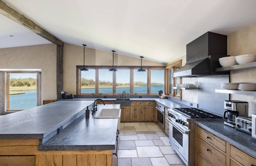 Springs House | East Hampton Waterfront