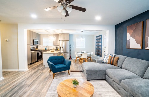 Candler-McAfee House | East Lake Hideaway - Insurance & Corporate Rental