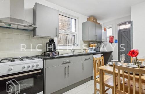 William Morris House | East LDN Guest Rooms and Amenities