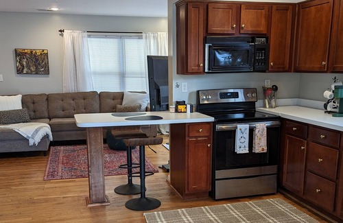 Louisville House | East Louisville Hidden Gem - unique and comfy stay
