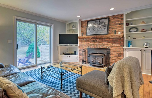 East Marion House | East Marion Home Walk to Beach-3 Mi to Greenport!