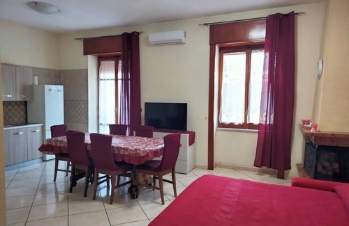 Naples Apartment | East Naples vacation home near palavesuvio, 6 km from center