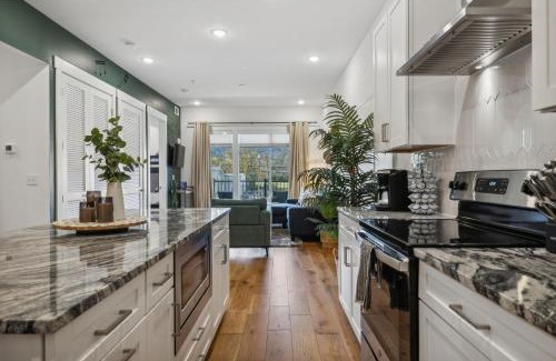 Inglewood Apartment | East Nash Condo 13 mins from Broadway