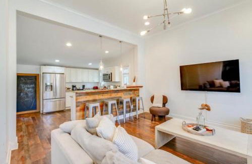 Cleveland Park House | East Nash Enclave Movie Room Private Yard