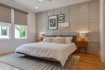 Greenwood House | East Nashville Retreat for 10 Guests