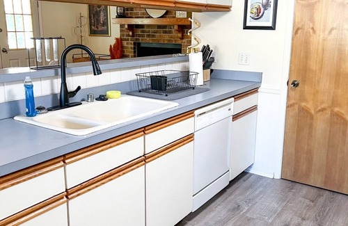 Fayetteville House | East of Eden: Perfect Location, Welcoming Home
