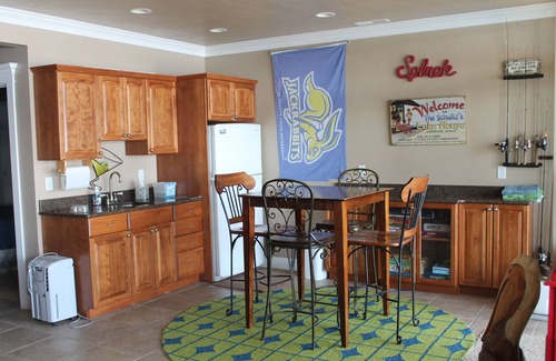 Spirit Lake House | East Okoboji Luxurious Lakefront Vacation Home - 5 Bedroom -Sleeps up 18+