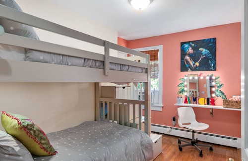 Wayland House | East Side Walkable to Brown/RISD Downtown