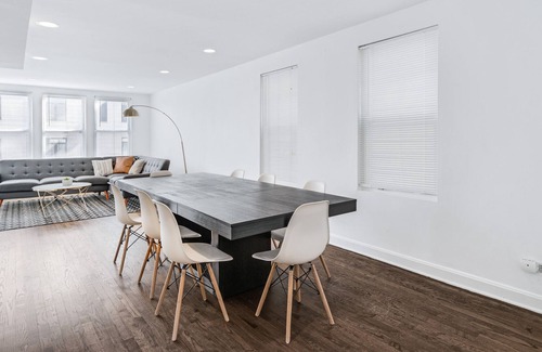 Noble Square Condo | East Village Hideaway Sleeps 16 w/Parking!