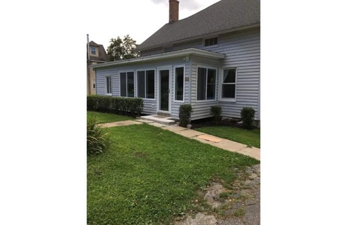 Great Barrington Apartment | Eastbungalow