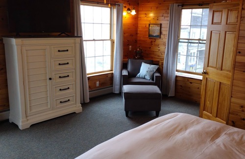 Washington County Bed & Breakfast | Eastern Beacon Inn Room 4