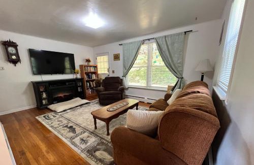 Easton House | Easton Valley Mountain Villa
